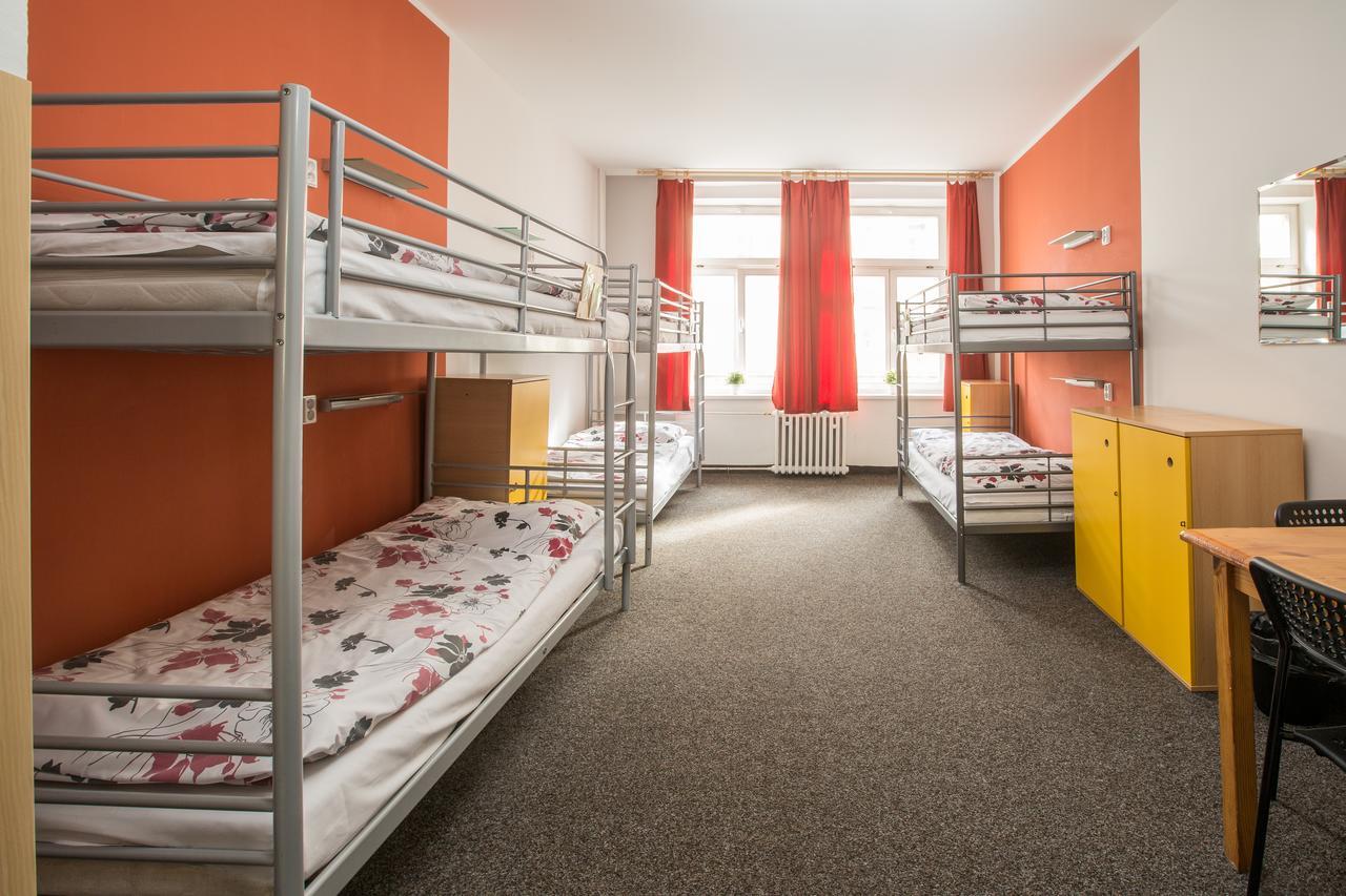 Advantage Hostel *