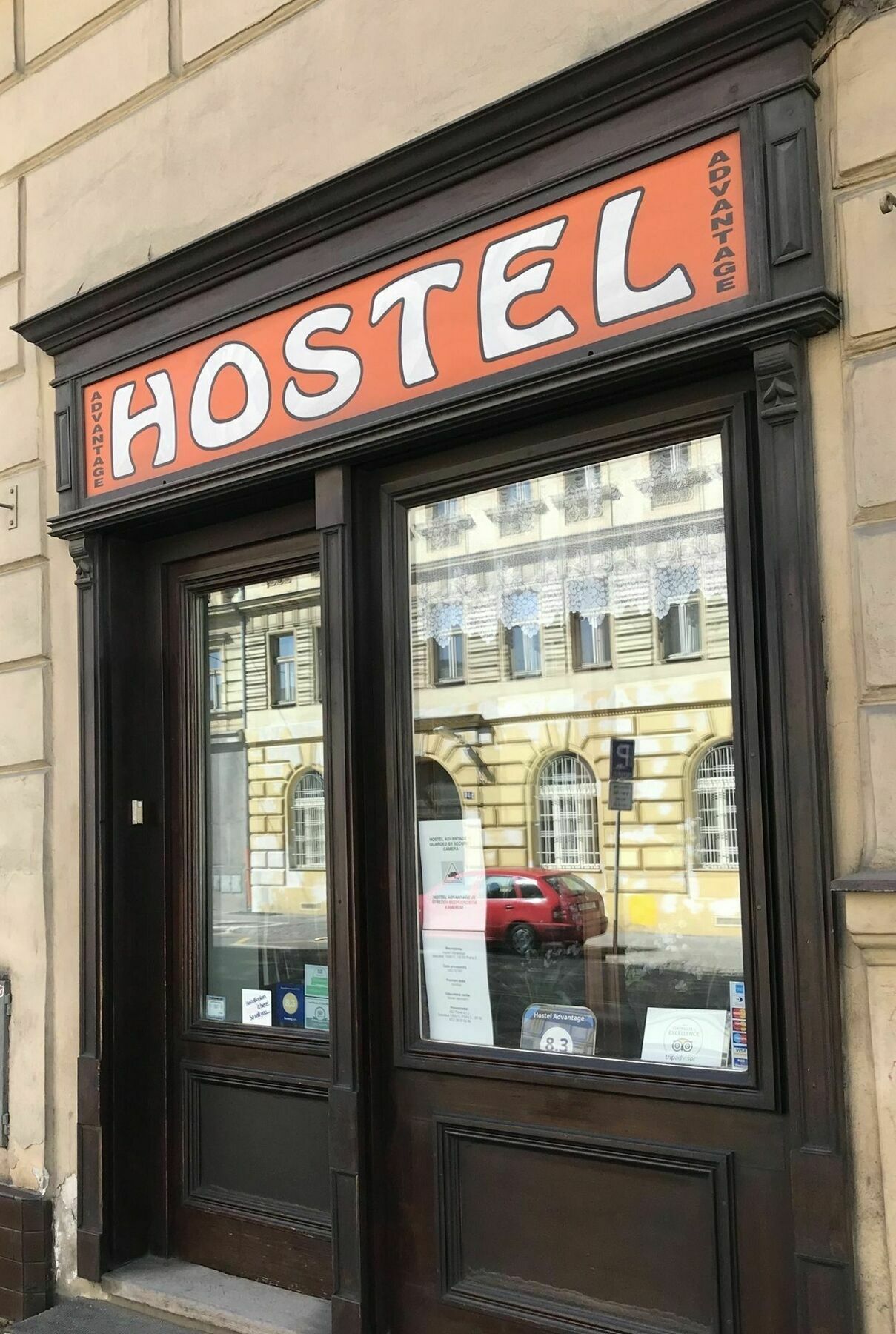 Advantage * Prag
